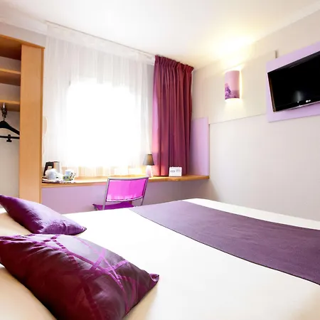 Hotel Kyriad Direct Arles