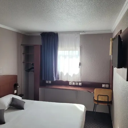 Hotel Kyriad Direct